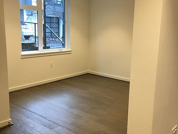 4th image of 182 107th Ave SE