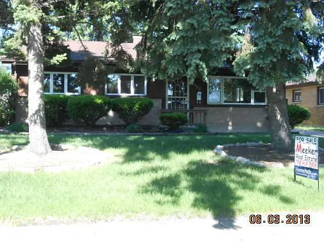 17122 Roy St photo 1