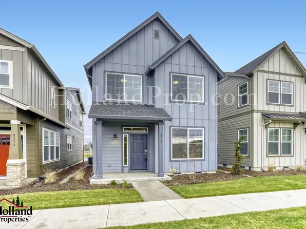 8366 SE Brooks Ln, Hillsboro, OR 97123