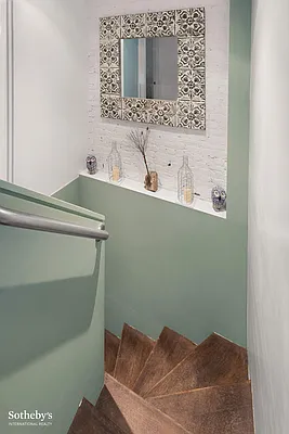 Sold by Sotheby's International Realty | media 16