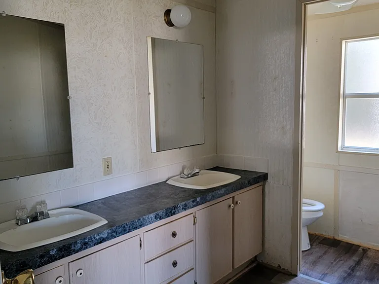 926 Hollywood Dr #7 — Photo 3