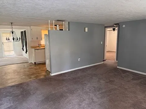 105 South Lincoln Avenue - 1 — Photo 2