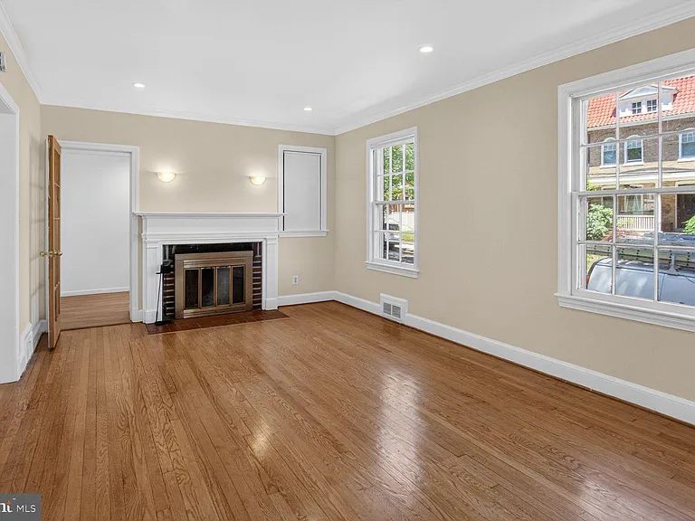 4712 Piney Branch Rd NW — Photo 5