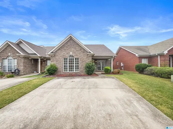 3076 Summit Ln, Fultondale, AL 35068