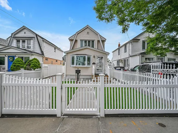 89-78 219th St, Queens Village, NY 11427
