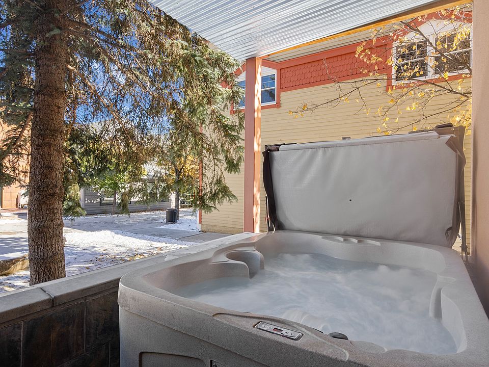 Private Hot Tub