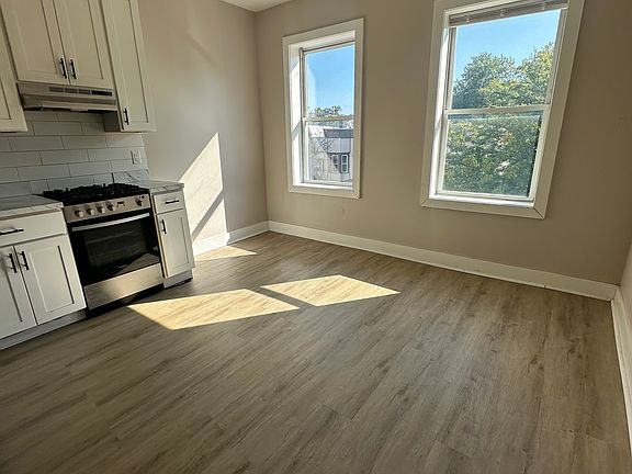 2nd image of 104 Belmont Ave #3D