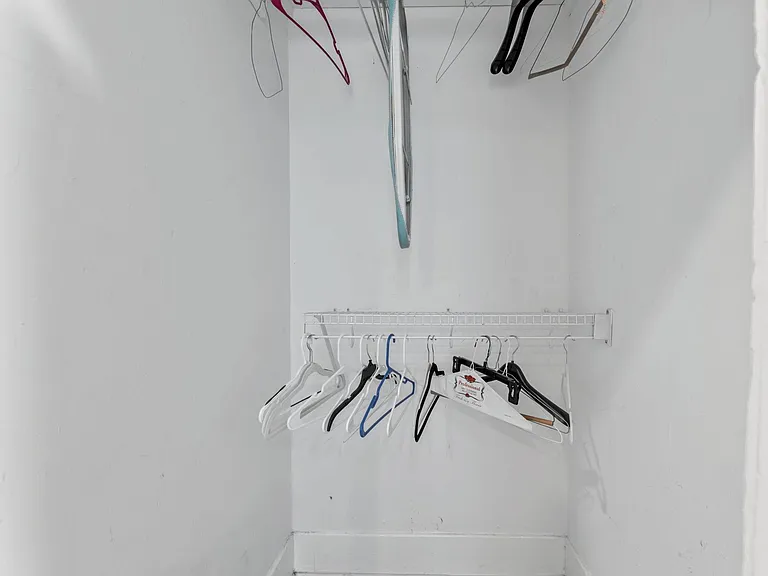 412 Drew St #2 — Photo 14