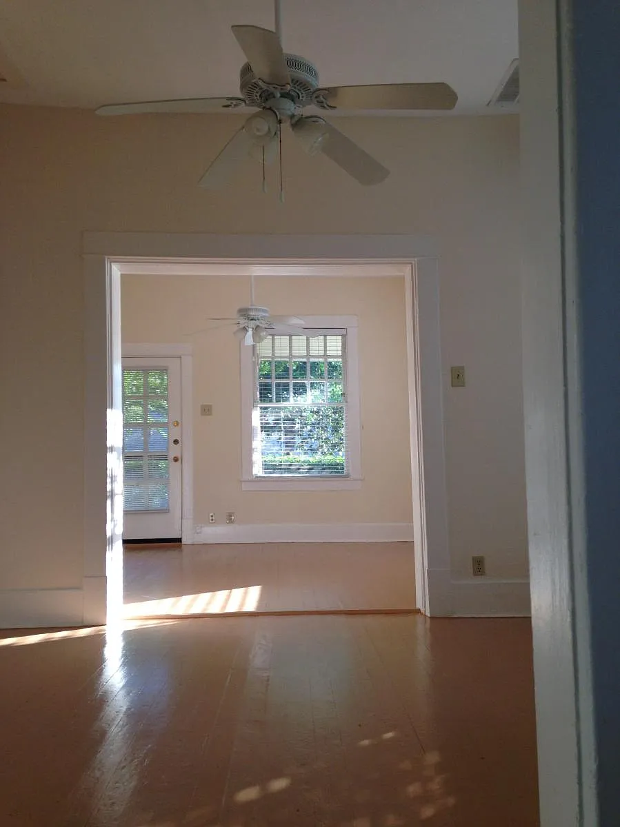 Living Room - 600 S Glasgow Dr