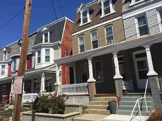 723 N Plum St photo 1