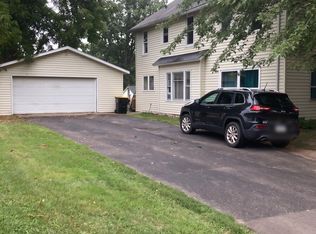 29 E Lasalle Ave #27B, Barron, WI 54812