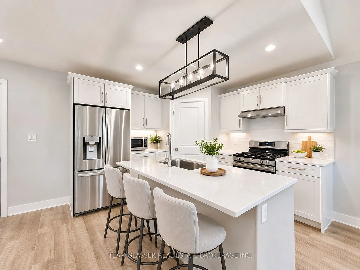 3 bed, $2,750 — Photo 4