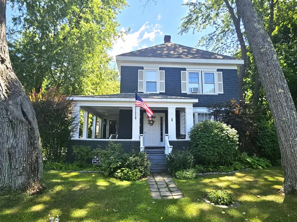1 2nd Street, Winslow, ME 04901