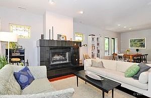 3rd image of 4400 N Hermitage Ave APT 2F