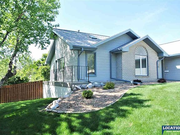 3rd image of 5421 Brandywine Cir