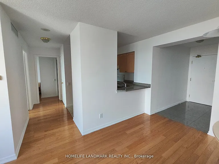 8 Hillcrest Ave #1711 — Photo 3