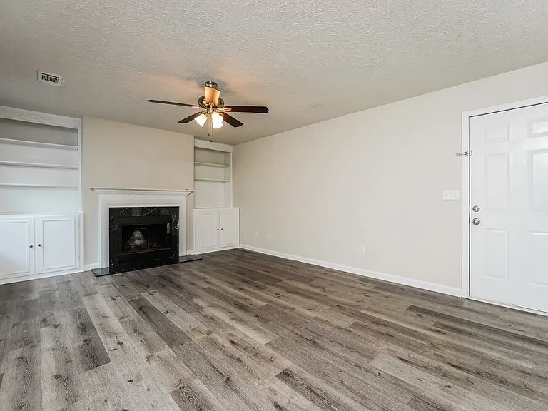 626 Stonecrest Dr — Photo 5