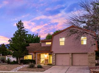 5612 Chelwood Park Blvd NE, Albuquerque, NM 87111