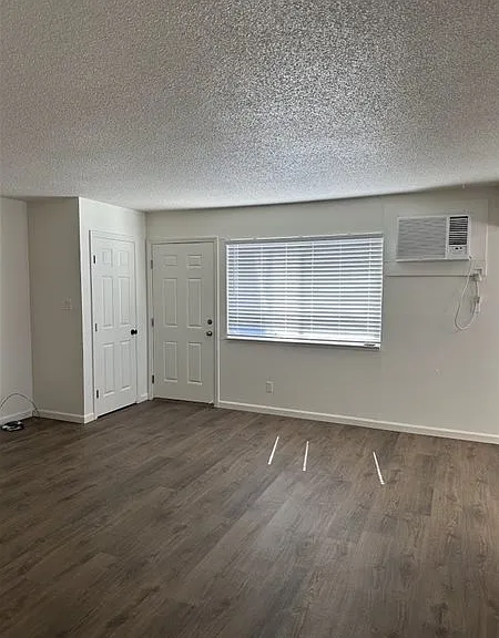 2061 Olive Ave #A — Photo 2