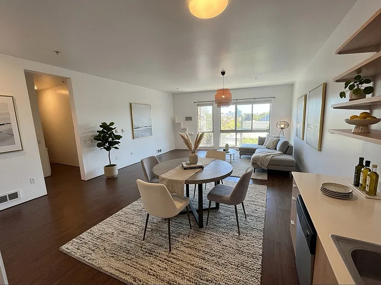 1201 Pine St #463 — Photo 1