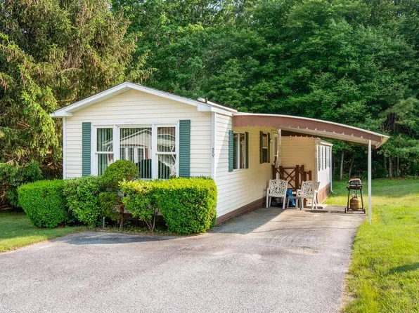 29 Cantaberry Ln, Coventry, RI 02816