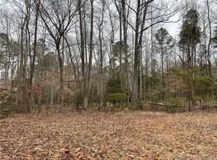 7798 Plantation Rd, Gloucester, VA 23061