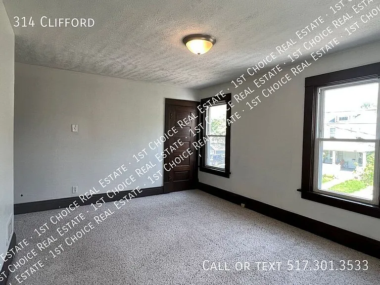314 Clifford St — Photo 9