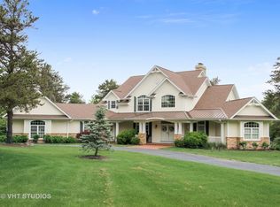 8210 Sudburg Ct, Bull Valley, IL 60098