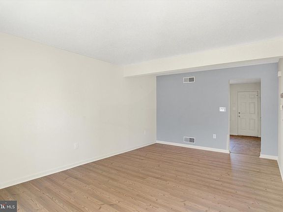 5th image of 883 Old Silver Spring Rd
