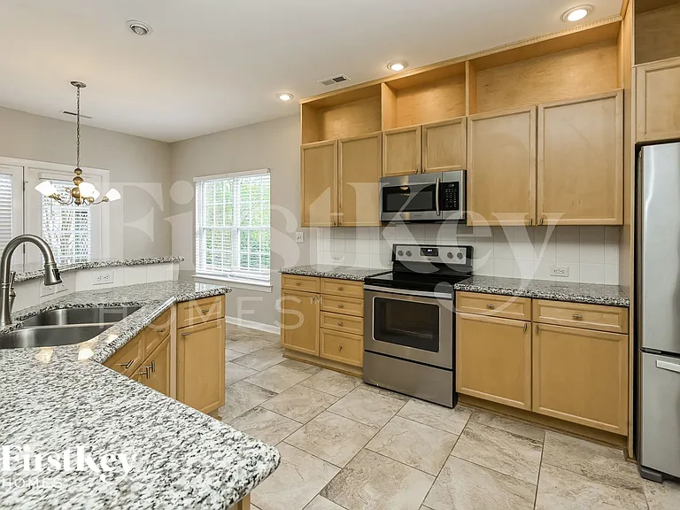 14124 Northridge Dr — Photo 9