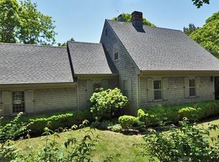 20 Plantingfield Wood Cir, Edgartown, MA 02539