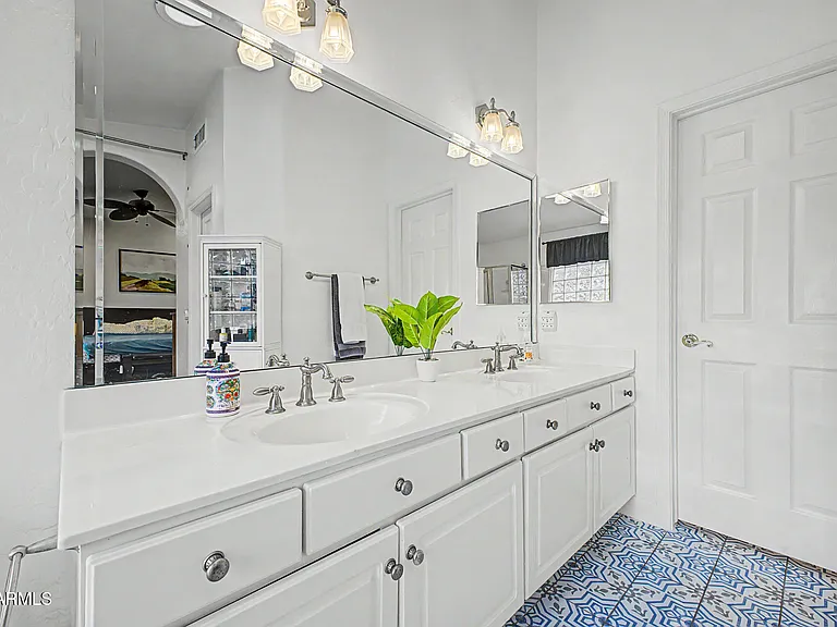 3040 S Rosemary Dr — Photo 20
