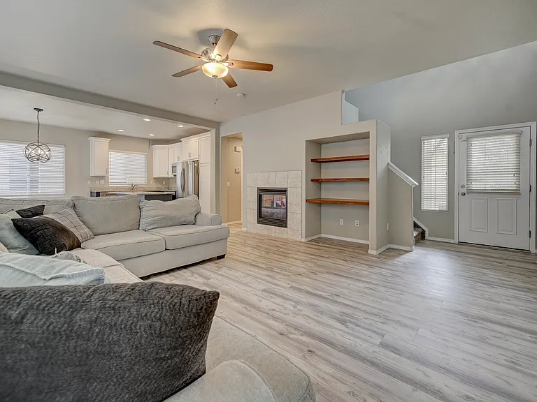 6404 Lazy Stream Way — Photo 4