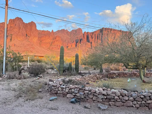 3640 N PROSPECTORS Road, Apache Junction, AZ 85119