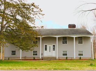 3 Mountain View Dr, New Milford, CT 06776