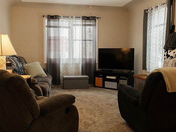 3rd image of 1125 Minnesota St