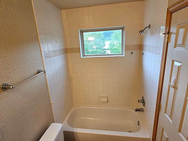 1604 Columbine Village Dr — Photo 9