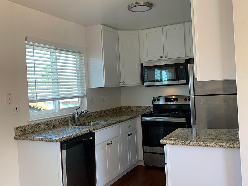 2nd image of 443 Pinehurst Ave