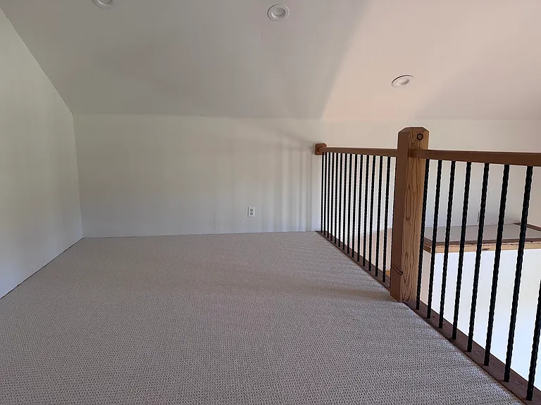 389 Revett Dr — Photo 10
