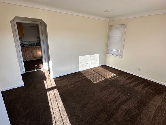 2nd image of 7421 Parkland St