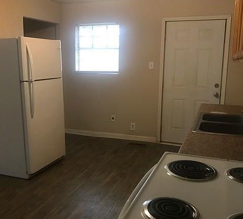 3rd image of 4042 Arbor Place Ln