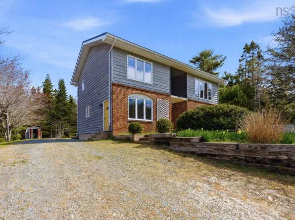 108 Broad River Rd, Queens, NS B0T 1T0
