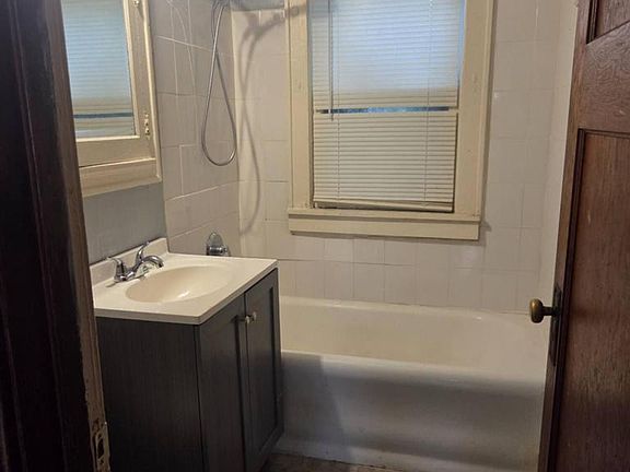 5th image of 3417 N 39th STREET