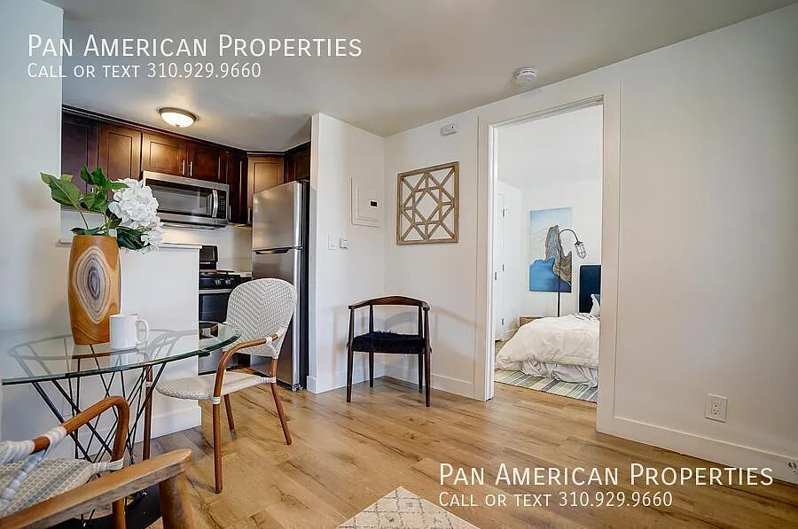 3 bed, 750 sqft, $2,295 — Photo 3