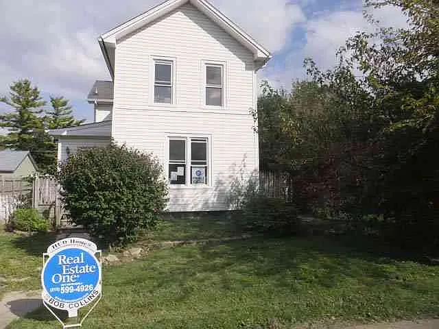 119 N Collins St photo 1