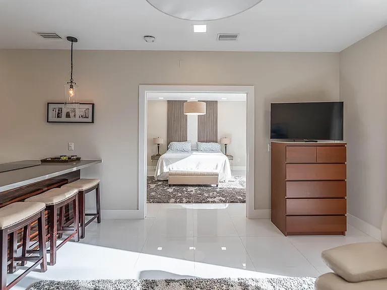 901 Bermuda Gardens Rd #2 — Photo 19