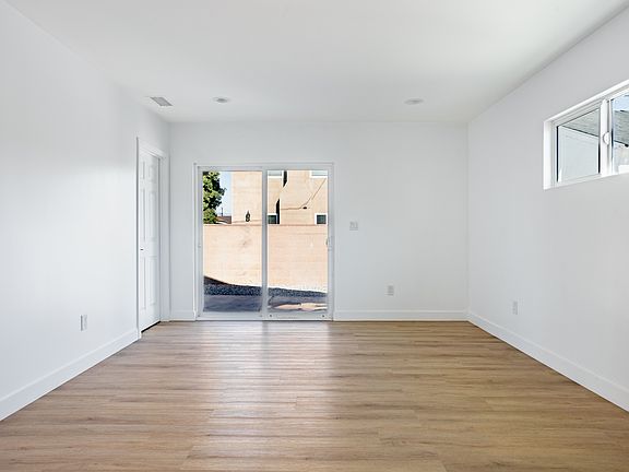 4th image of 5447 W 123rd Pl #1/2