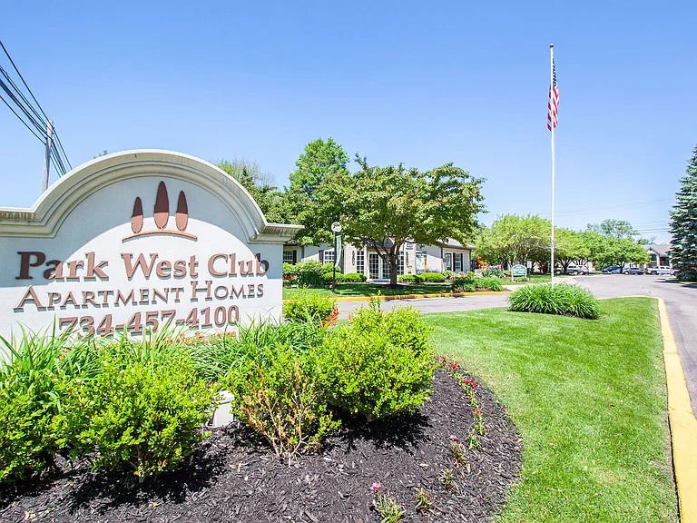 Park West Club — Photo 11