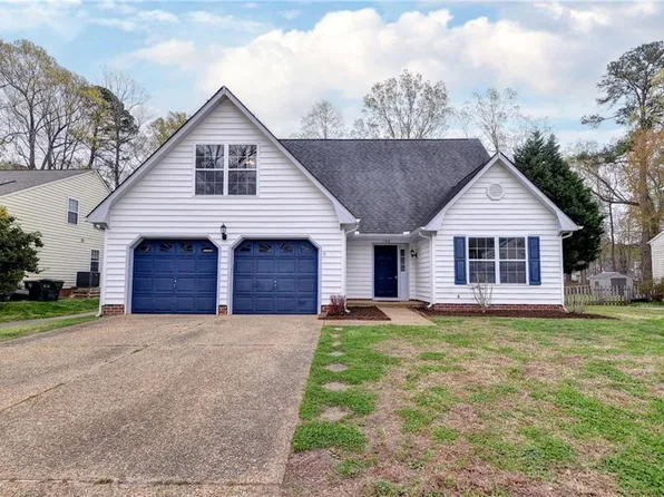 108 Edwards Ct, Yorktown, VA 23693