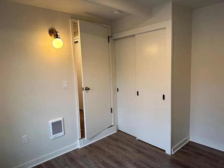 2484 Alder St — Photo 21